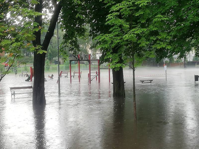 Centrum Rakovníka po přívalovém dešti.