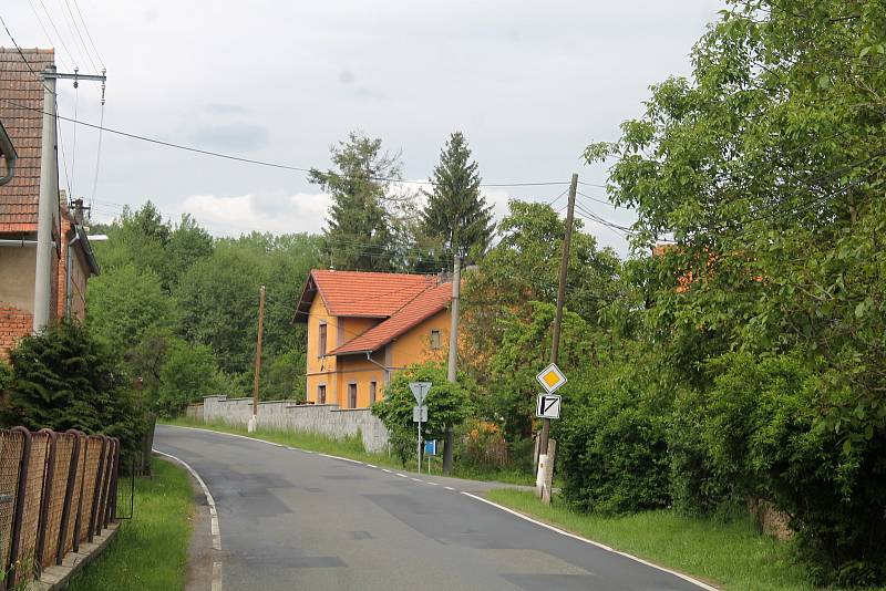 Tipněte si obec na snímcích.