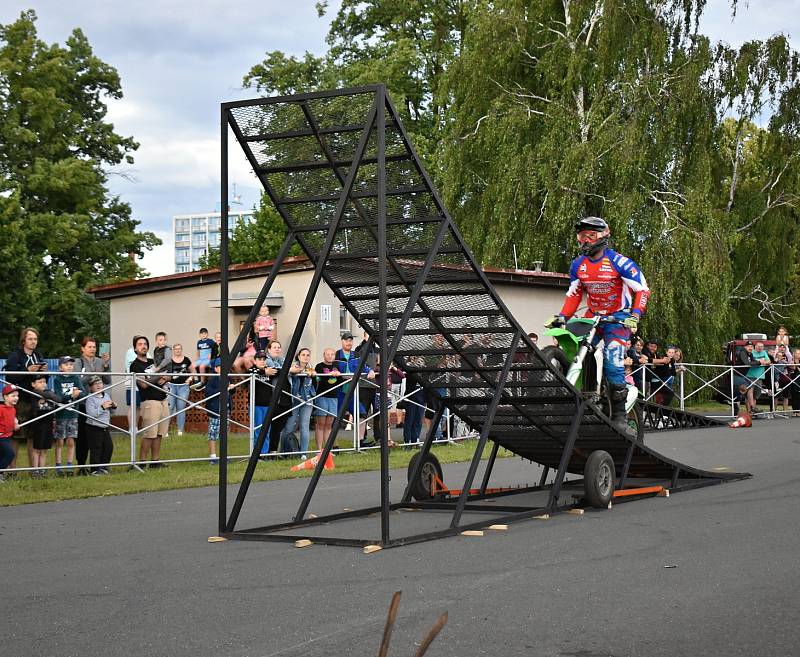 Kaskadéři Flott Cascaders Team v Rakovníku.