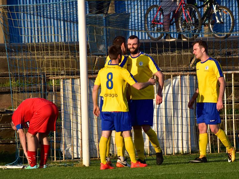 Fotbalisté SK Rakovník v divizní dohrávce smetli Klatovy 4:0.