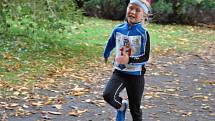 Rakovnický vytrvalec se běžel v podzimním parku
