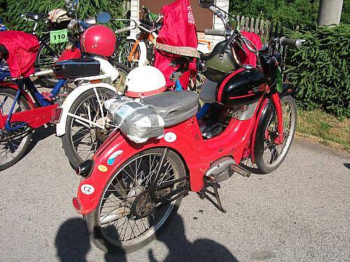 Druhé setkání majitelů mopedů Stadion v Rakovníku a na Křivoklátě