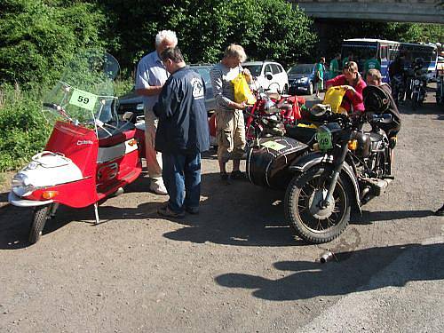 Druhé setkání majitelů mopedů Stadion v Rakovníku a na Křivoklátě