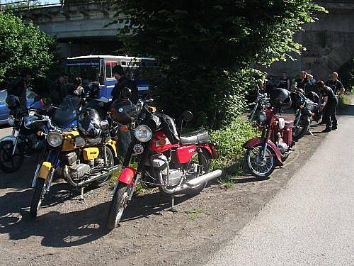 Druhé setkání majitelů mopedů Stadion v Rakovníku a na Křivoklátě