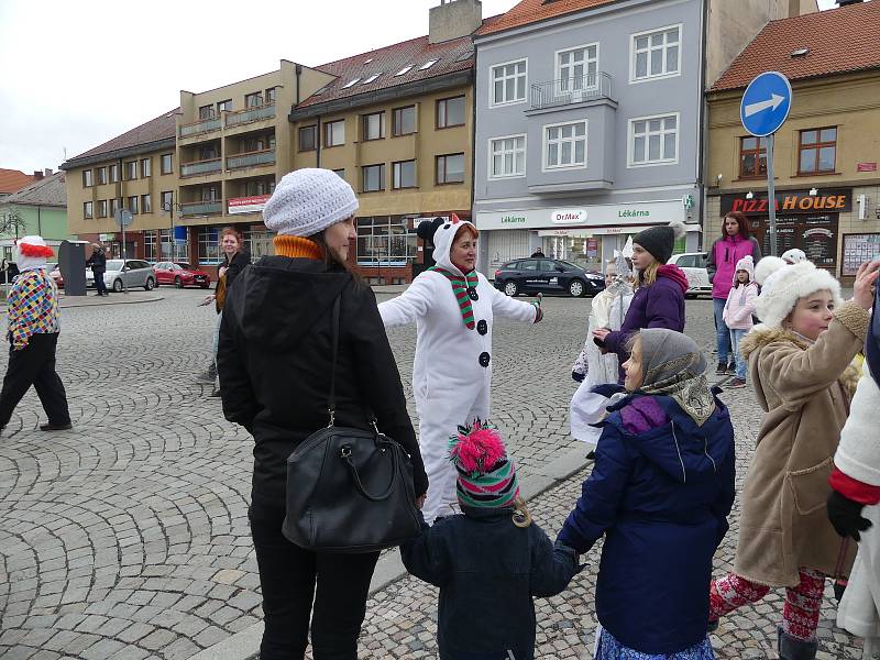 Hlavním tématem masopustu v Rakovníku byla zima.