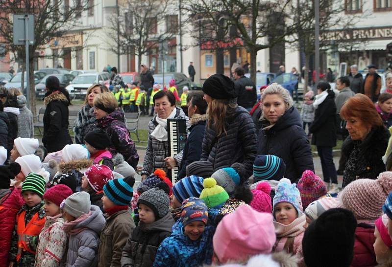 Vyhlášení pátého ročníku soutěže O nejkrásněji nazdobený vánoční stromeček.