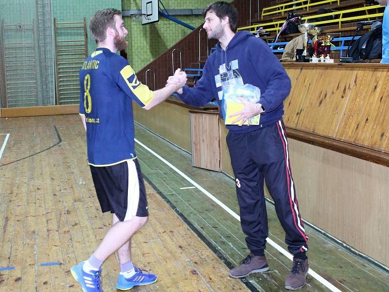 Florbalový turnaj Aquatop cup 2017 ovládla Malinová.