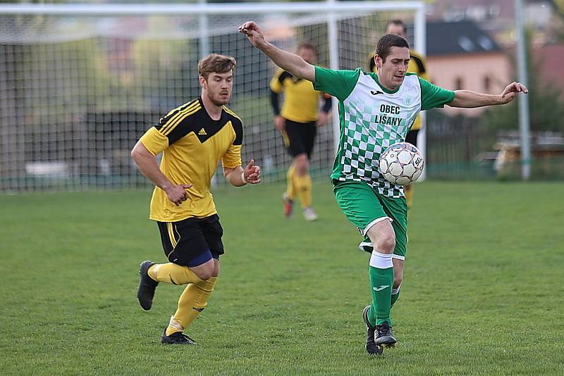 Z fotbalového utkání I.B třídy Lišany - Zavidov (0:5)