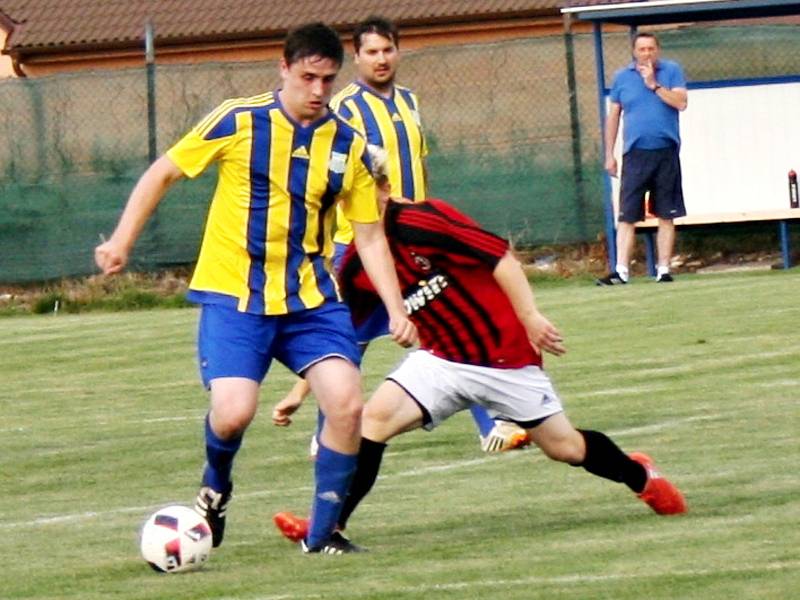 Fotbalisté Mšece prohráli v prvním přípravném duelu se Lhotou 0:2.