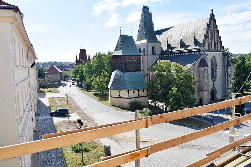 Stavba Víceúčelového studijního a společenského centra spěje do poslední fáze.