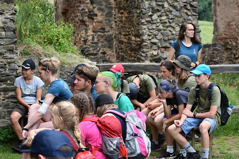 Hrad Krakovec je v létě v obležení turistů. Návštěvnost je srovnatelná s tou loňskou, kdy byla rekordní.