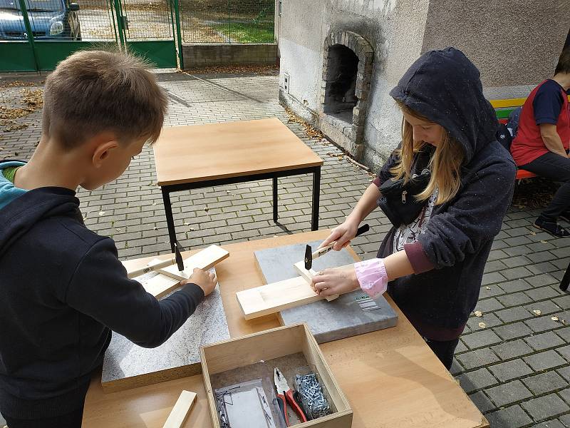 Halloweenské dílničky v Domě dětí a mládeže v Rakovníku.