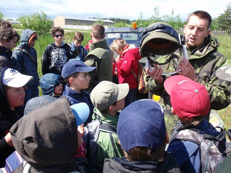 Vojáci pořádali Den otevřených dveří