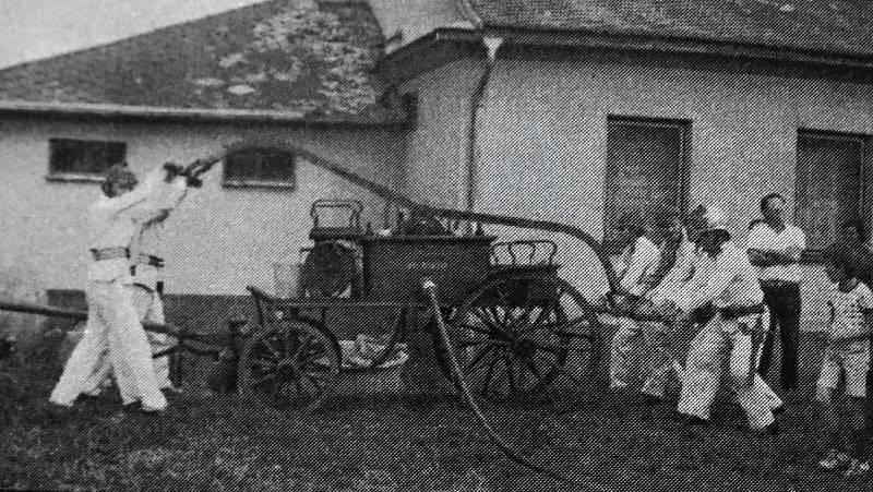 Malinovští hasiči na oslavách 100. výročí od založení sboru v Panoším Ujezdě.
