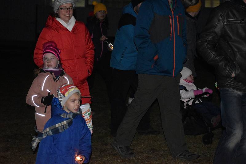 Lampionový průvod v Lubné.