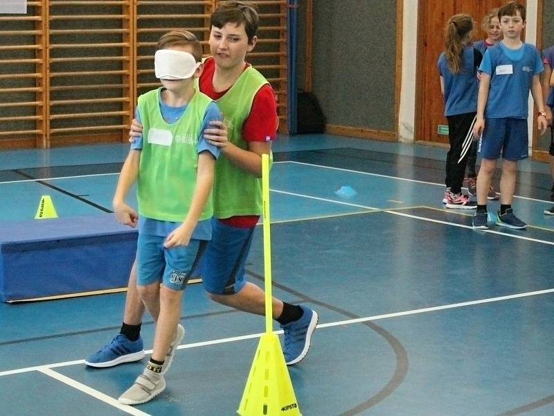 Olympijský trénink v tělocvičně 2. základní školy v Rakovníku.