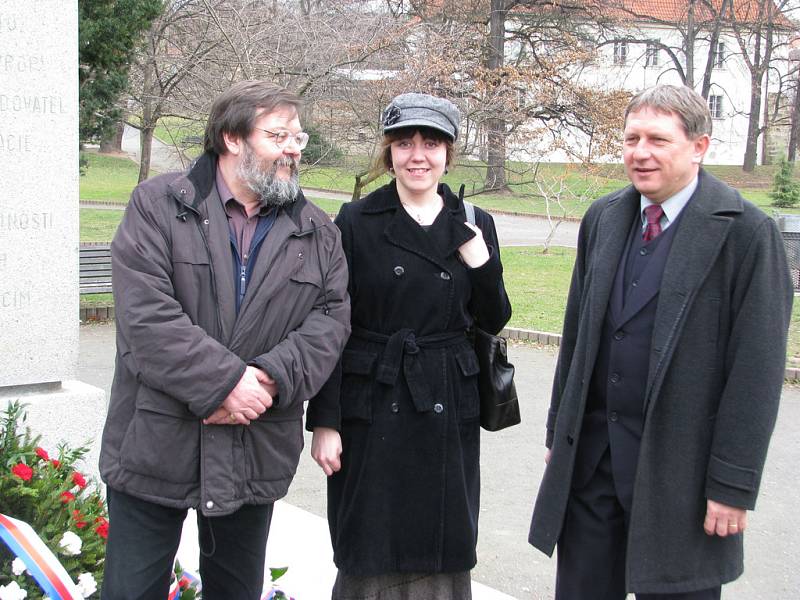 Položení květin u pomníku T.G. Masaryka v Rakovníku