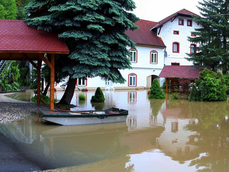 Berounka atakovala šlovický mlýn