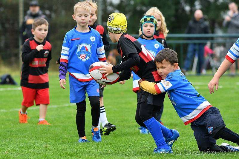 Na hřišti na Zátiší v Rakovníku se uskutečnil Dětský sportovní den, který uspořádali rakovničtí ragbisté.