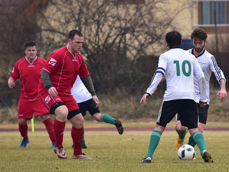 Rakovnická Olympie zdolala v prvním jarním kole okresního přeboru Slabce 3:0