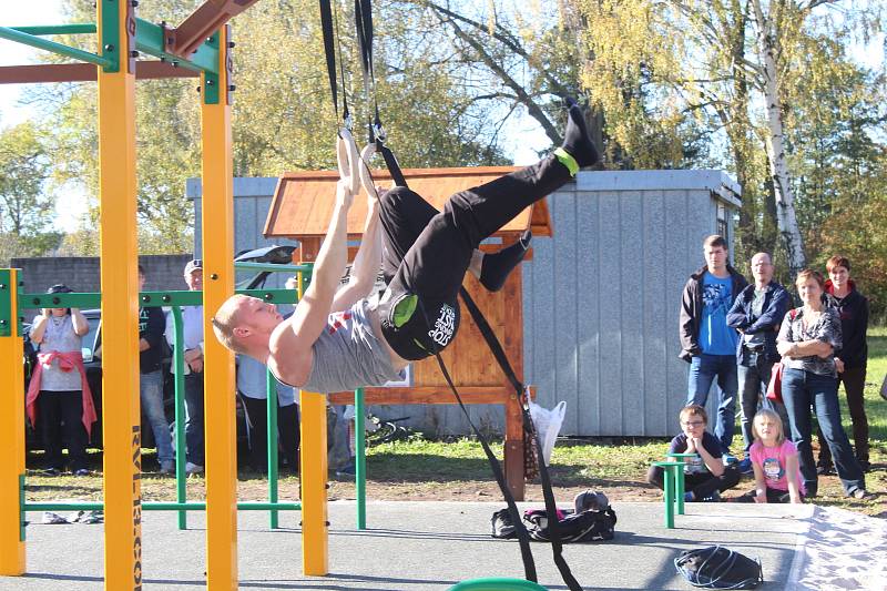 V Lišanech na Rakovnicku otevřeli workoutové hřiště.