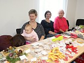 Výtěžek z prodeje výrobků na jarmarku přinesl organizaci Kačenka dětem krásných 13 495 korun.