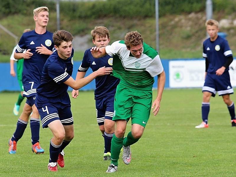 Starší dorost Tatranu vyhrál v Králově Dvoře 2:0, mladší prohrál 1:4.