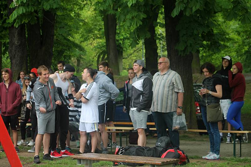 Pátý ročník Street workout Battle v Čermákových sadech.