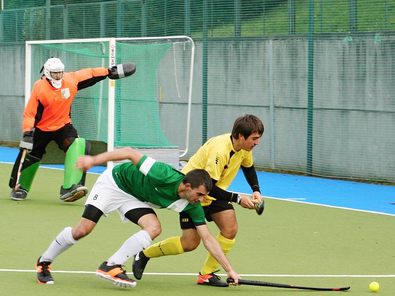 Pozemní hokejisté HC 1972 Rakovník rozdrtili v druhém kole extraligy Bolevec 10:1.