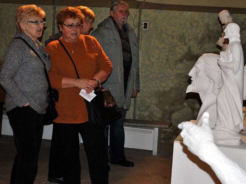 Výstava návrhů sochy mistra Jana Husa v Heroldově síni