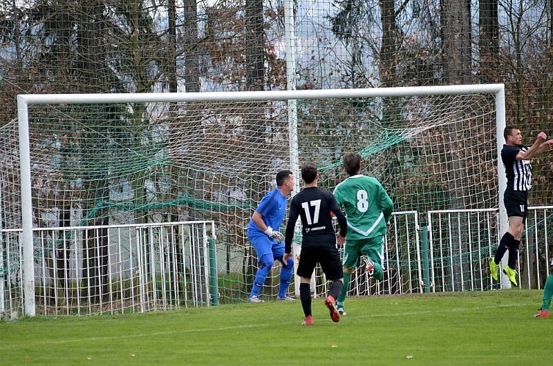 Z divizního fotbalového utkání Tatran Rakovník - Brandýs nad Labem (1:0)