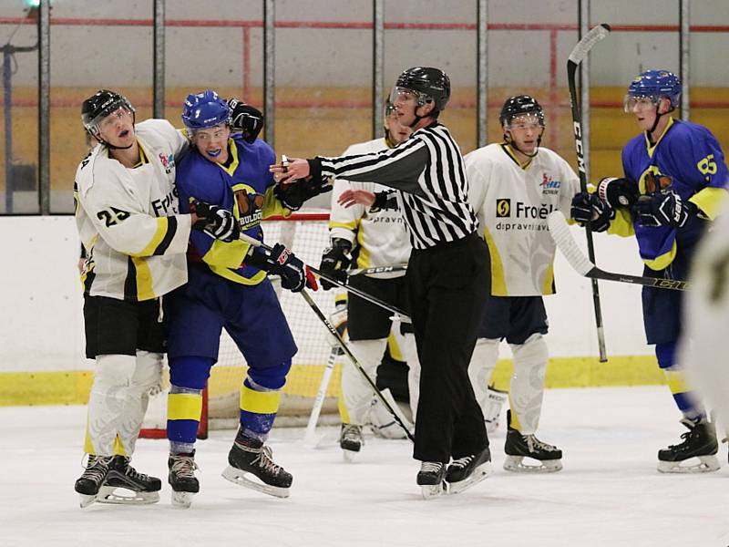 Hokejisté HC Rakovník si v 8. kole krajské ligy poradili s Neratovicemi, které zdolali 4:1.
