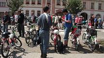 Druhé setkání majitelů mopedů Stadion v Rakovníku a na Křivoklátě