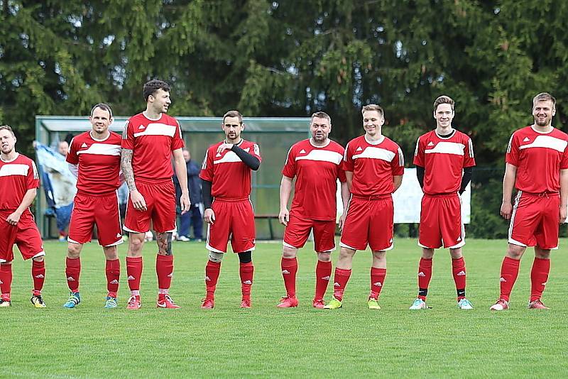 Z fotbalového utkání okresního přeboru Zavidov B - Městečko (0:2)