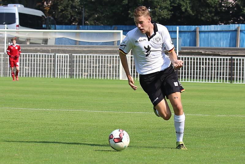 Z fotbalového utkání I.A třídy SK Rakovník B - Tochovice (0:2)