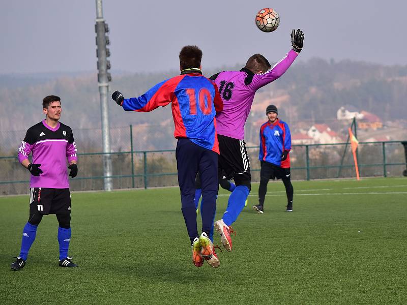 Fotbalisté rezervy Tatranu Rakovník porazili v přípravě béčko Přední Kopaniny 5:4.