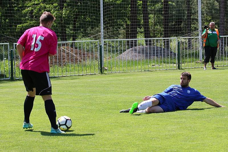 Z fotbalového utkání krajské I.B třídy Tatran Rakovník B - SK Lány (6:0)