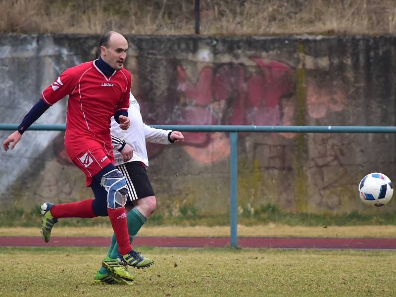 Rakovnická Olympie zdolala v prvním jarním kole okresního přeboru Slabce 3:0