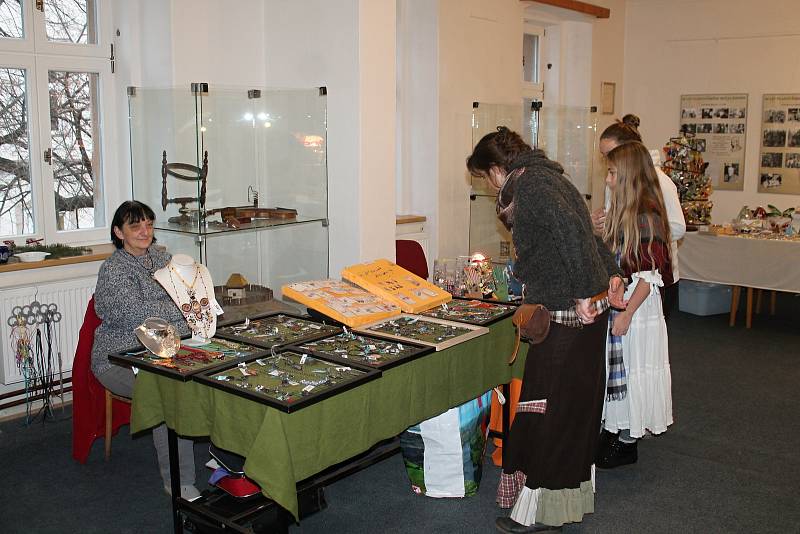 Vlastivědné muzeum Jesenice hostilo tradiční Advent v muzeu.
