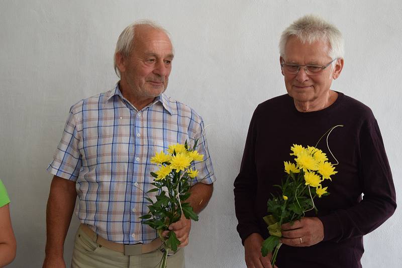 Z vernisáže fotografů Radvana a Ledviny.