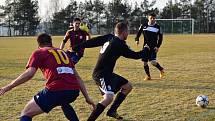 Fotbalisté Zavidova nestačili v jarní premiéře na Tochovice, kterým podlehli 1:2.