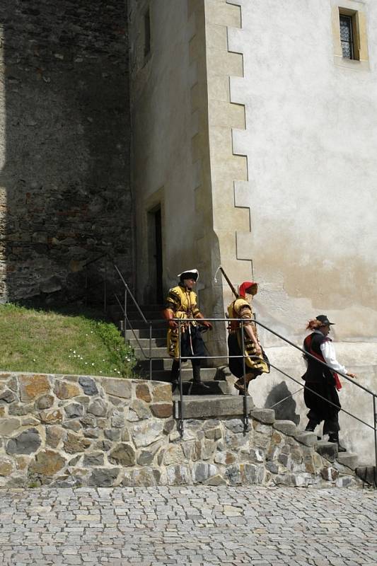 Obsazení Křivoklátu švédským historickým vojskem se nakonec obešlo bez boje.