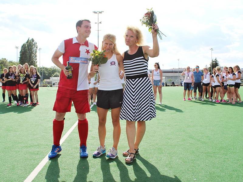 Rakovničtí pozemní hokejisté i jejich ženské kolegyně vybojovali stříbrné medaili, když ve finále shodně podlehli Slavii.