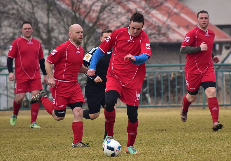 Rakovnická Olympie zdolala v prvním jarním kole okresního přeboru Kroučovou 3:0