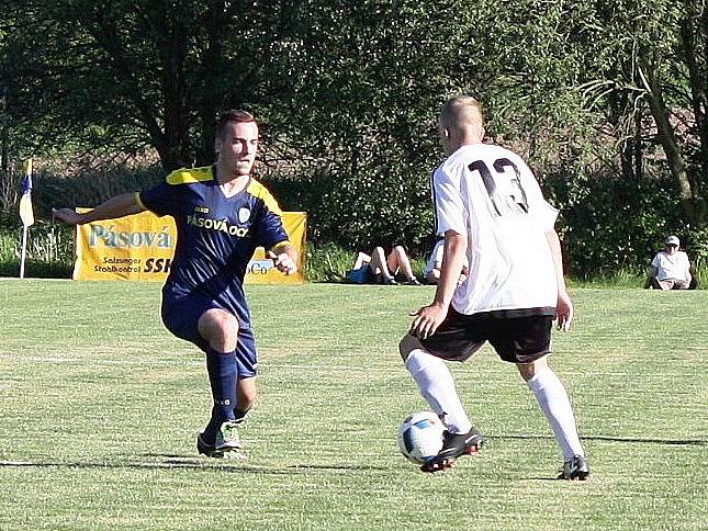 Olešná (v tmavém) v magnetu kola přejela velkým obratem Lužnou 6:3. 