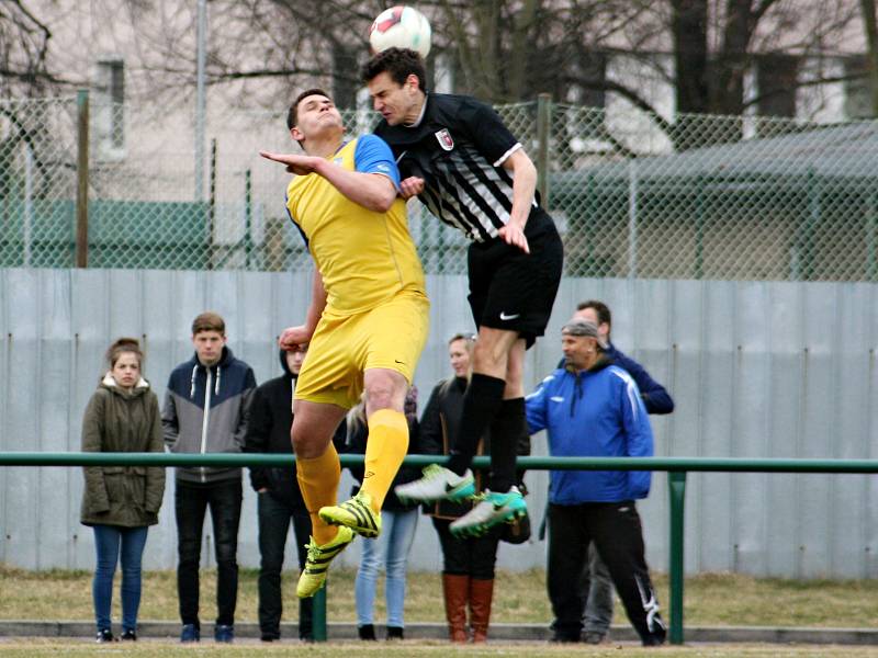 SK Rakovník v 16. kole krajského přeboru prohrál s Brandýsem 0:1.