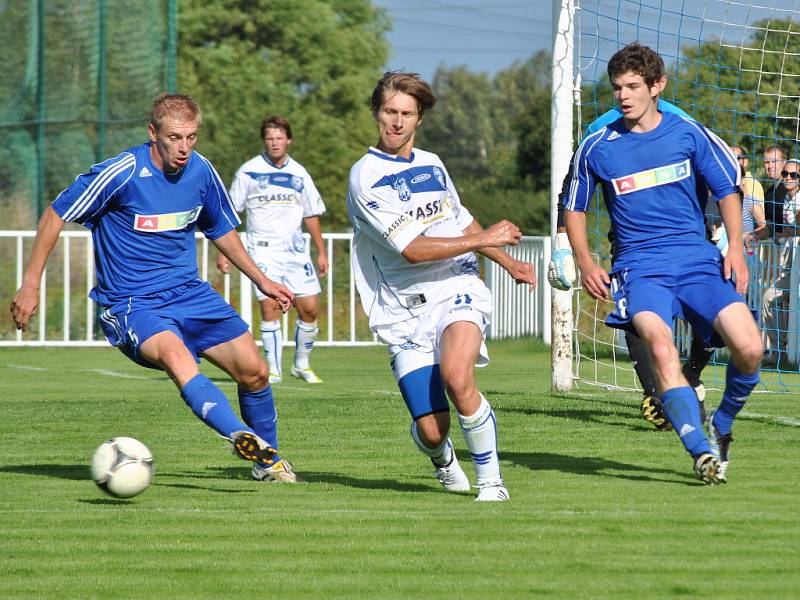 Nové Strašecí vyřadilo na pokutové kopy Kladno z Poháru České pošty