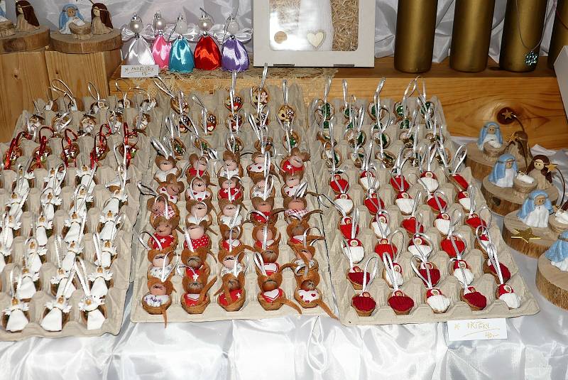 Slavnostní zahájení tradiční vánoční výstavy v rakovnické roubence.