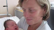 Eliška DOSKOČILOVÁ   ze Strašic se narodila 29. srpna v nemocnici v Hořovicích. Maminka Jitka a tatínek Jiří mají doma prvorozeného syna Jeníčka (2 roky), který se na sestřičku moc těší. Malá Eliška vážila při narození 2920 gramů, měřila 49 cm.           