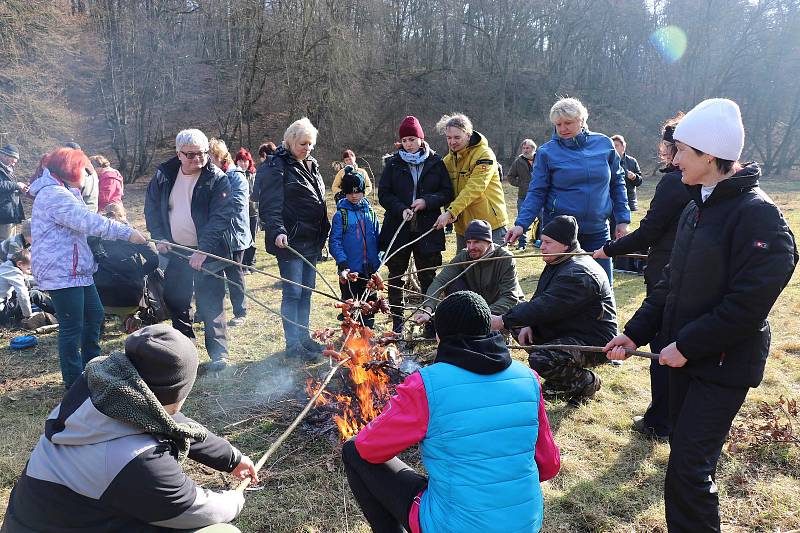 Vycházka ČSOP za zimujícími opeřenci